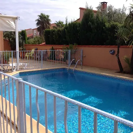 Bord De 8pers Piscine Au Sel Chauffee * Saint-Cyprien (Pyrenees-Orientales)