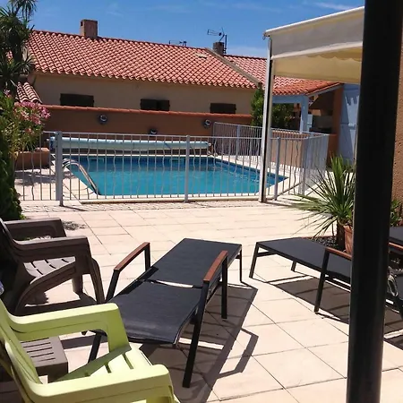 Bord De 8pers Piscine Au Sel Chauffée Hébergement de vacances Saint-Cyprien (Pyrenees-Orientales)