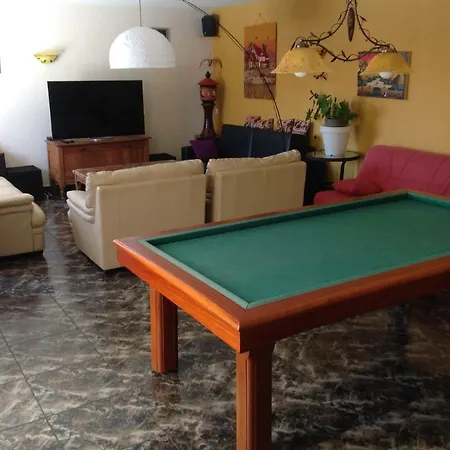 Bord De 8pers Piscine Au Sel Chauffee *