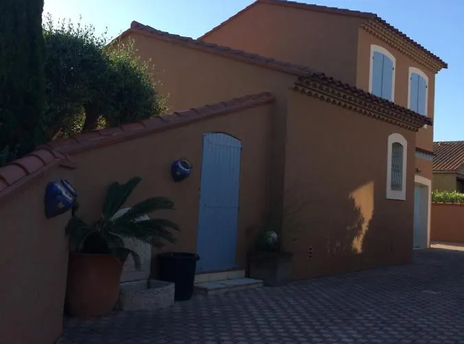 Nyaraló Bord De 8pers Piscine Au Sel Chauffee